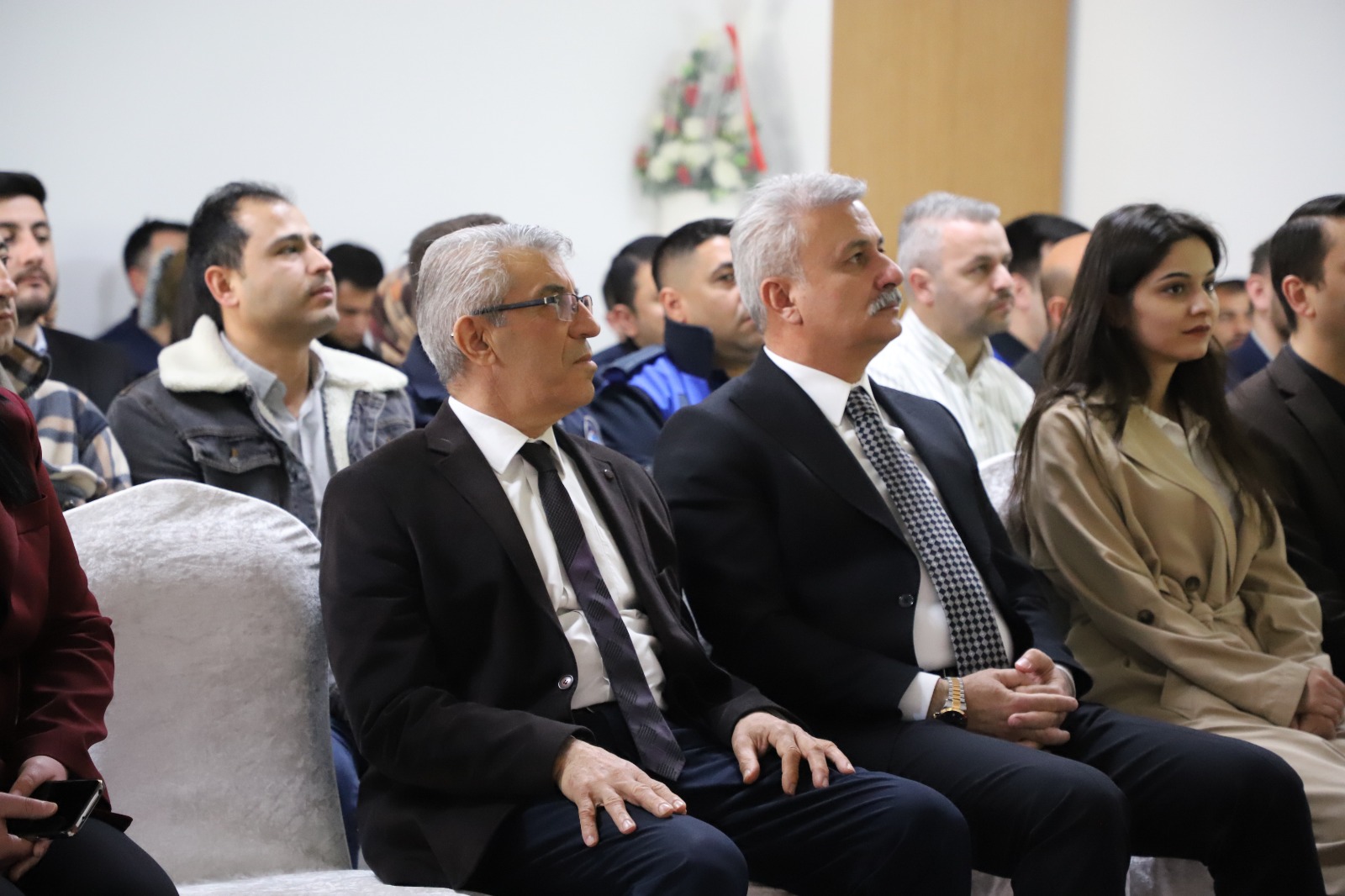 kurum-c-eg-t-mler-m-z-devam-ed-yor